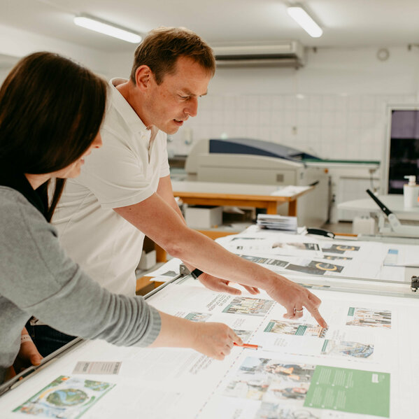 Samson Druck Lehrlingsausbildung Prepress Prepresstechnik Vorstufe Lehre Lehrling Ausbildner Datencheck Daten Andreas Stolz