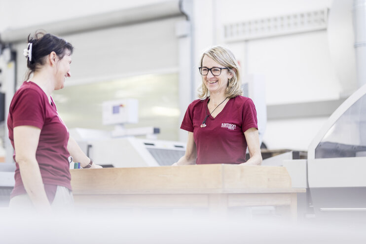 Samson Druck Team Weiterverarbeitung Frauen