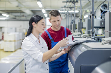 Samson Druck Team Druckmaschine Kontrolle Besprechung