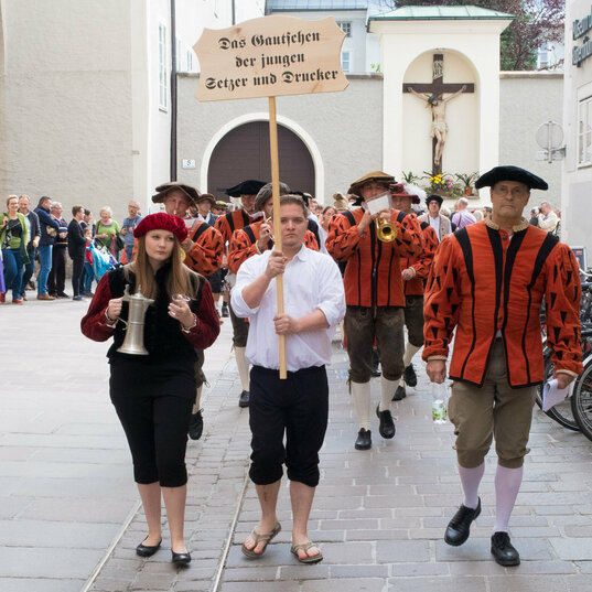 Samson Druck Gautschen Gautschfeier Lehrabschluss Feierlichkeiten Salzburg